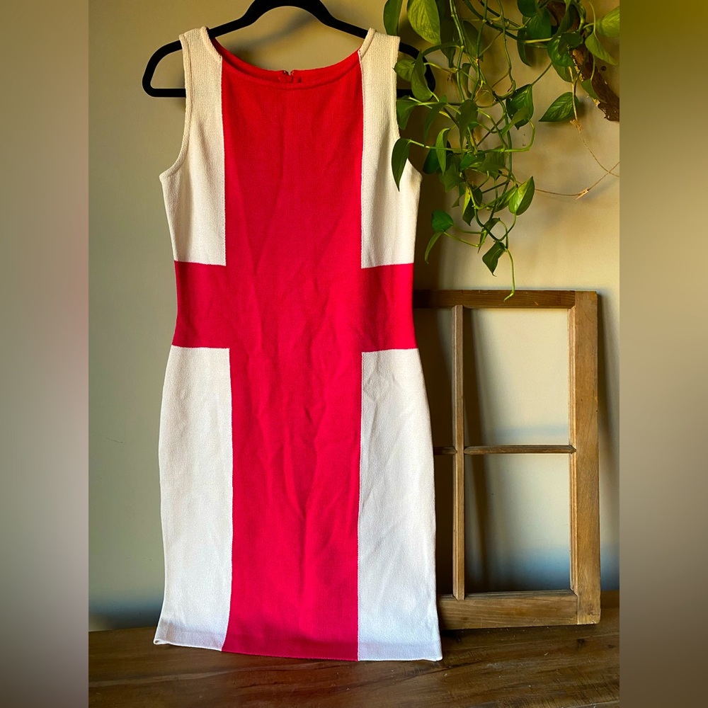 Beautiful St. John collection dress